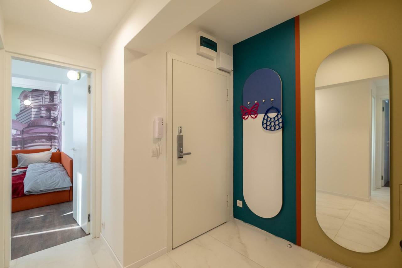 Vitosha Blvd 3-Bedroom, 2-Bathroom Lux Suite Sofia Bagian luar foto
