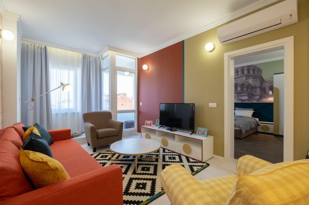 Vitosha Blvd 3-Bedroom, 2-Bathroom Lux Suite Sofia Bagian luar foto